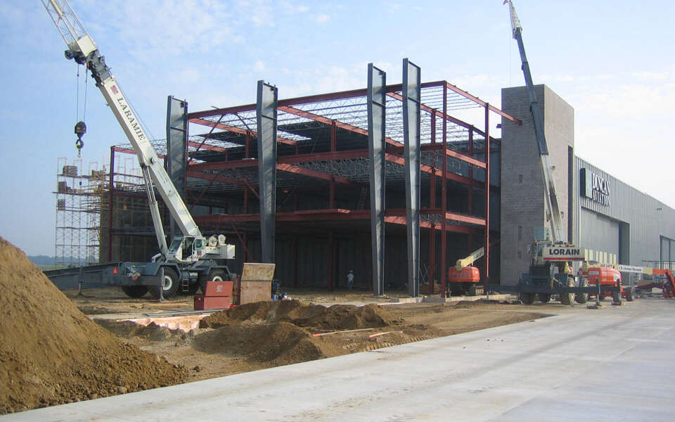 Hangar Crane Construction